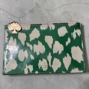 Kate Spade Green and White Floral Wristlet